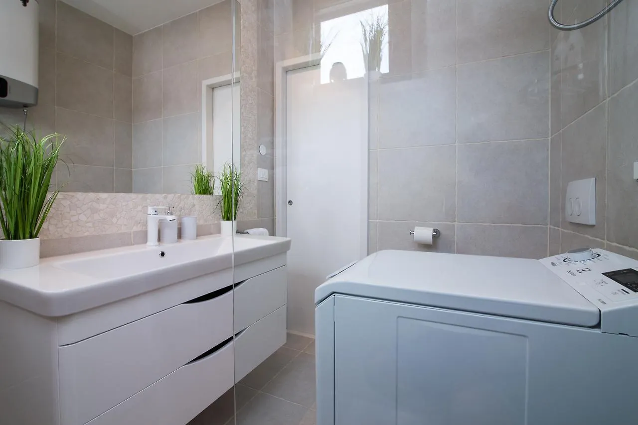 Estate Villa Duo Biograd Na Moru 0*,